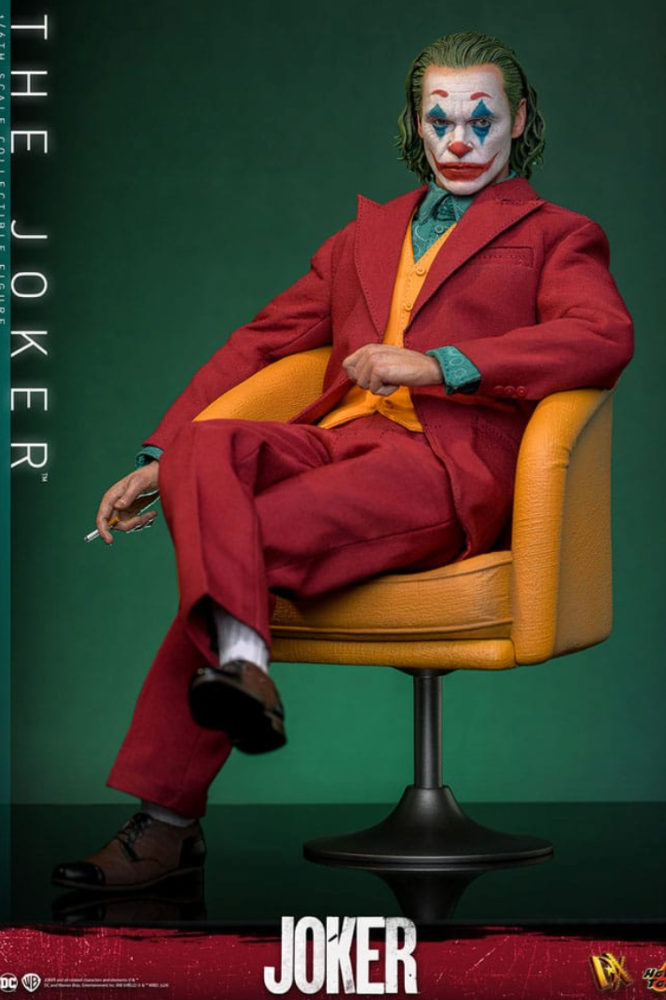 THE JOKER HOT TOYS