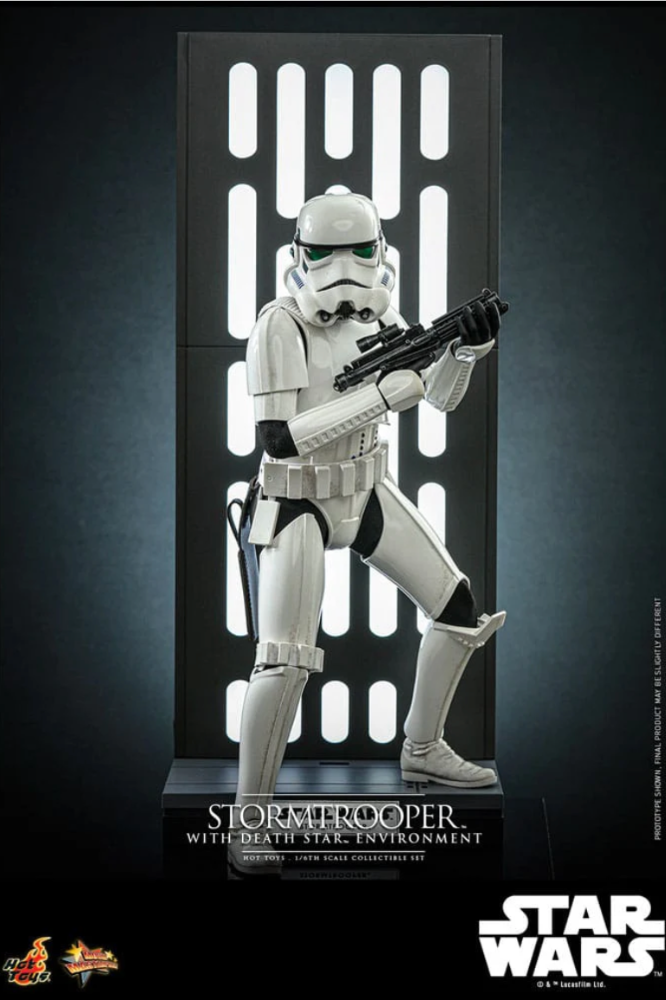 STORMTROOPER WITH DEATH STAR ENVIRONMENT – HOT TOYS