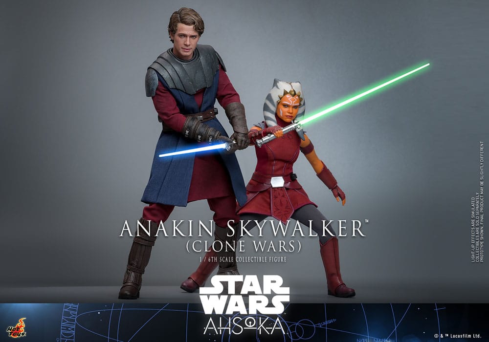 Vista trasera y delantera de la figura Anakin Skywalker Hot Toys de Star Wars Clone Wars.