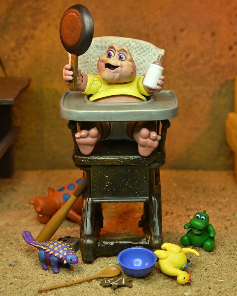 Figura articulada Baby Sinclair con trona y accesorios NECA Dinosaurs años 90.