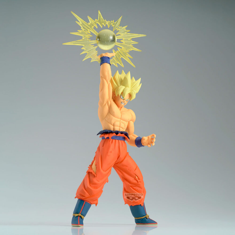 Figura Goku Dragon Ball Z con esfera de energía elevada