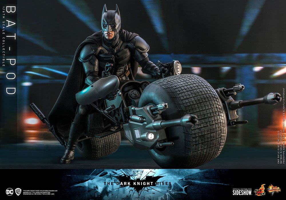 Bat-Pod detallado con iluminación LED – vehículo 1/6 Hot Toys Batman