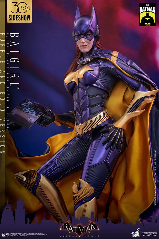 Figura Batgirl Purple and Gold Hot Toys 1/6 edición limitada - Batman Arkham Knight Videogame