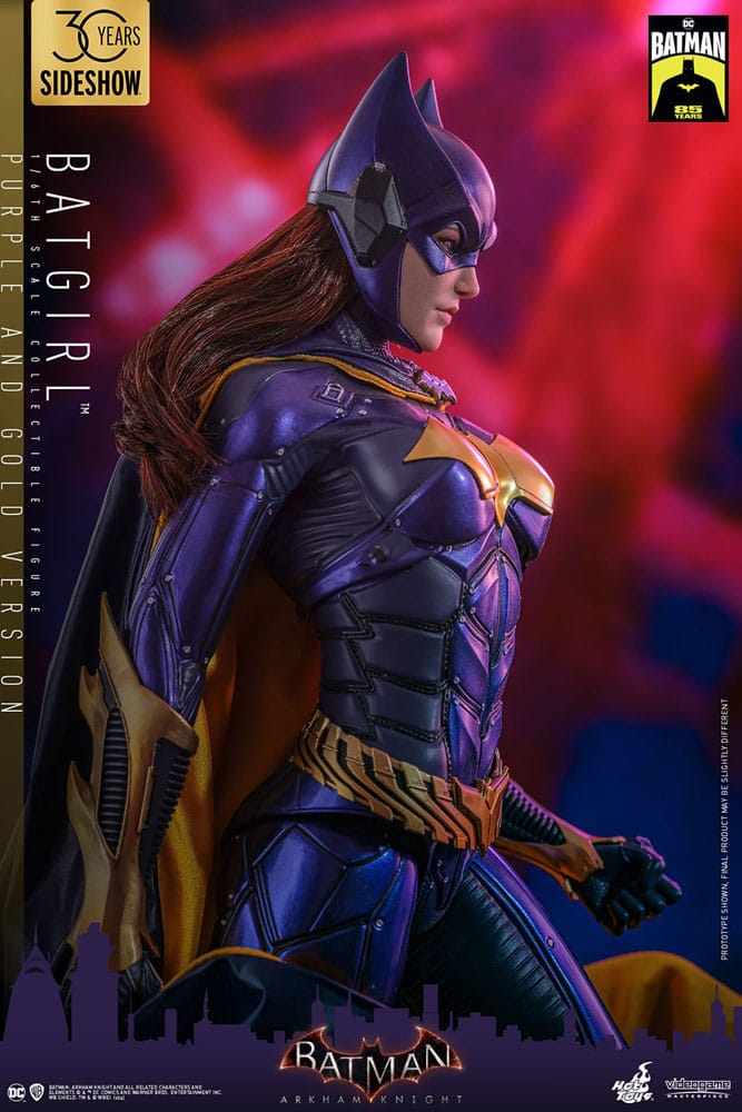 Figura Batgirl Purple and Gold Hot Toys 1/6 en pose de acción - Batman Arkham Knight Videogame