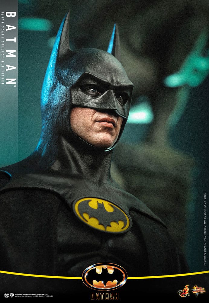 Primer plano del rostro de Batman 1989 Hot Toys con máscara