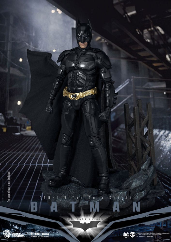 Figura Batman The Dark Knight con armadura negra y capa de tela – Beast Kingdom 21 cm