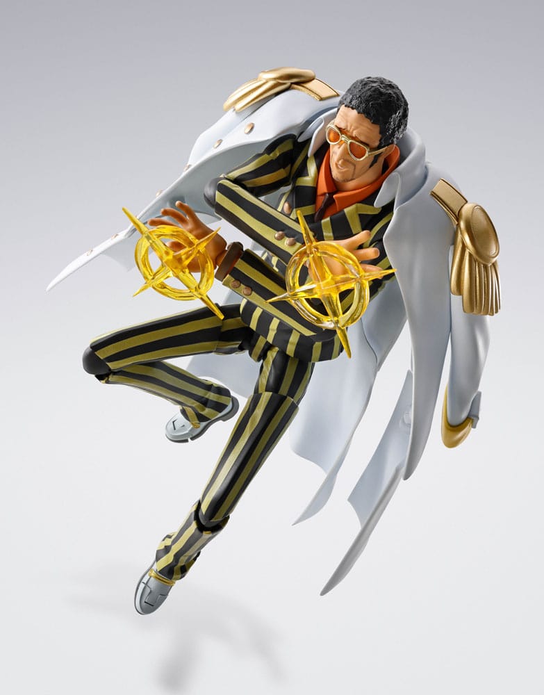 Figura Kizaru en pose de combate con efecto de luz amarilla – S.H. Figuarts.