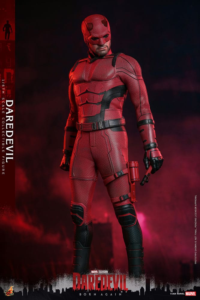 Figura Daredevil Hot Toys con accesorios y poses dinámicas
