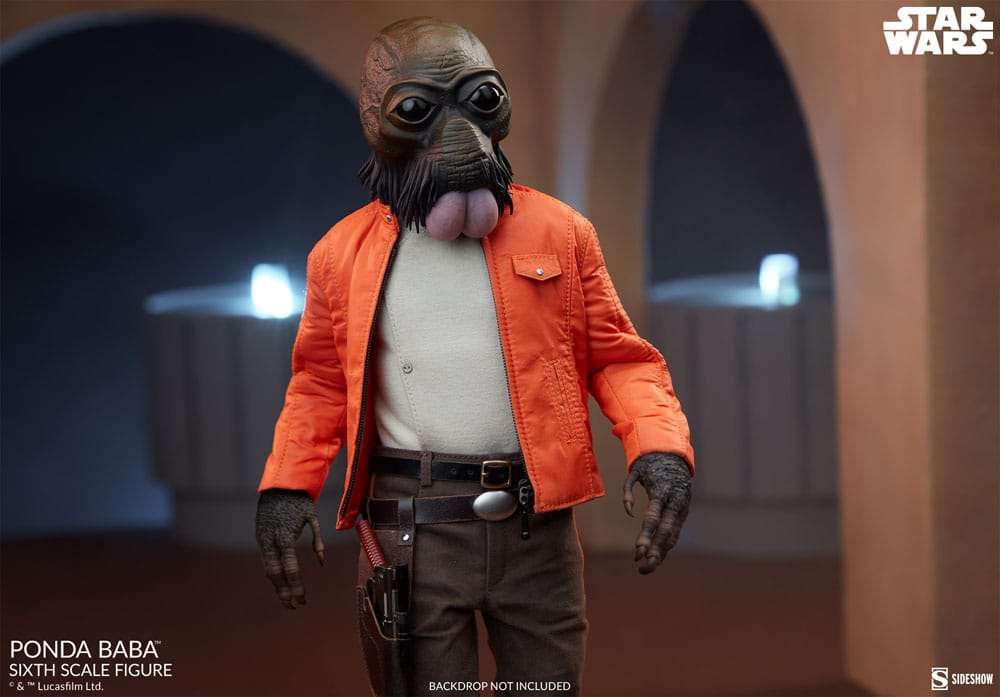 Detalle de la chaqueta naranja de la figura Ponda Baba Star Wars β acabado en tela realista.