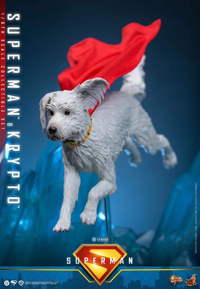 Superman con traje azul y capa de tela – Movie Masterpiece