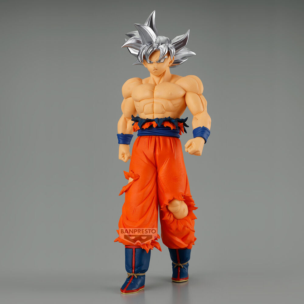 Vista frontal de la figura Son Goku Solid Edge Works 20cm Dragon Ball Super.