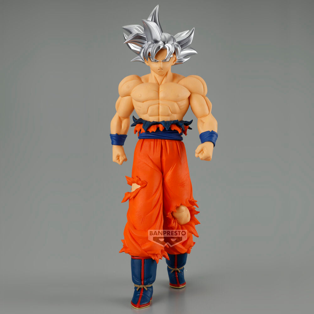 Figura de Goku en estado Ultra Instinct – línea Solid Edge Works de Banpresto.