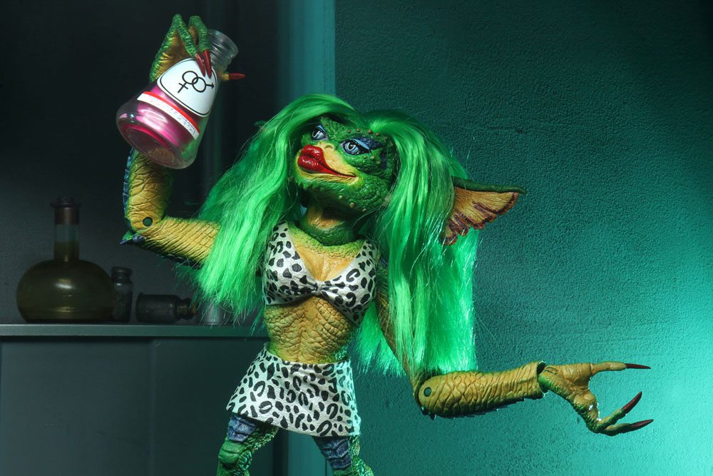 Figura coleccionista Greta Gremlins 2 Ultimate detalle