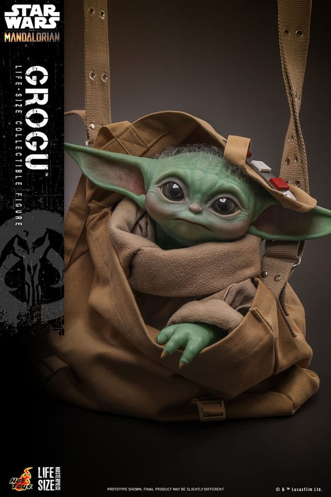 Grogu escala real con bolsa de transporte – figura Hot Toys detallada