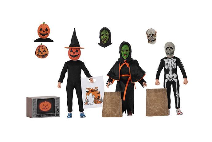 Figuras Retro Kids NECA Halloween III con máscaras icónicas.