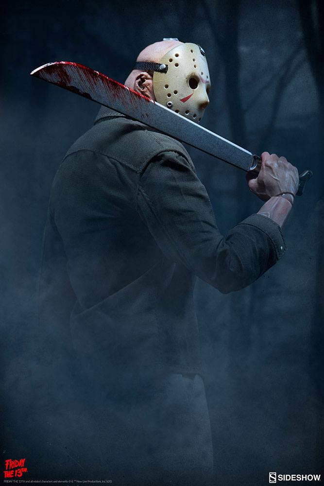 Jason Voorhees con máscara de hockey y hacha, figura Sideshow 30 cm.