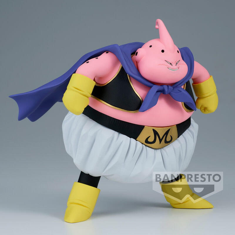 Vista lateral de la figura Majin Buu Banpresto con gran nivel de detalle.