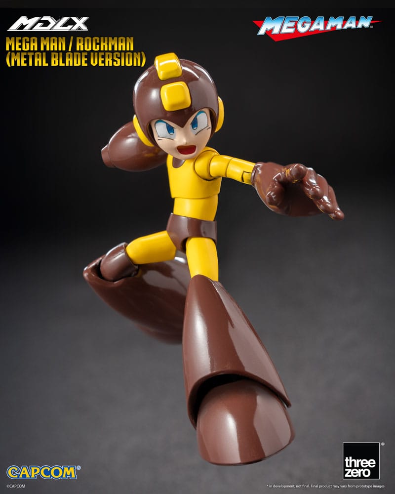 Figura Mega Man Metal Blade lanzando su ataque con disco en versión especial