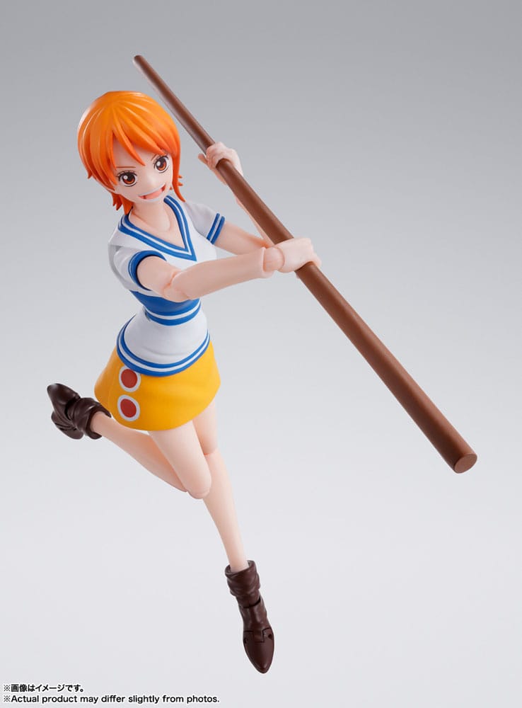 Figura articulada de Nami con bastón y expresiones extra – One Piece
