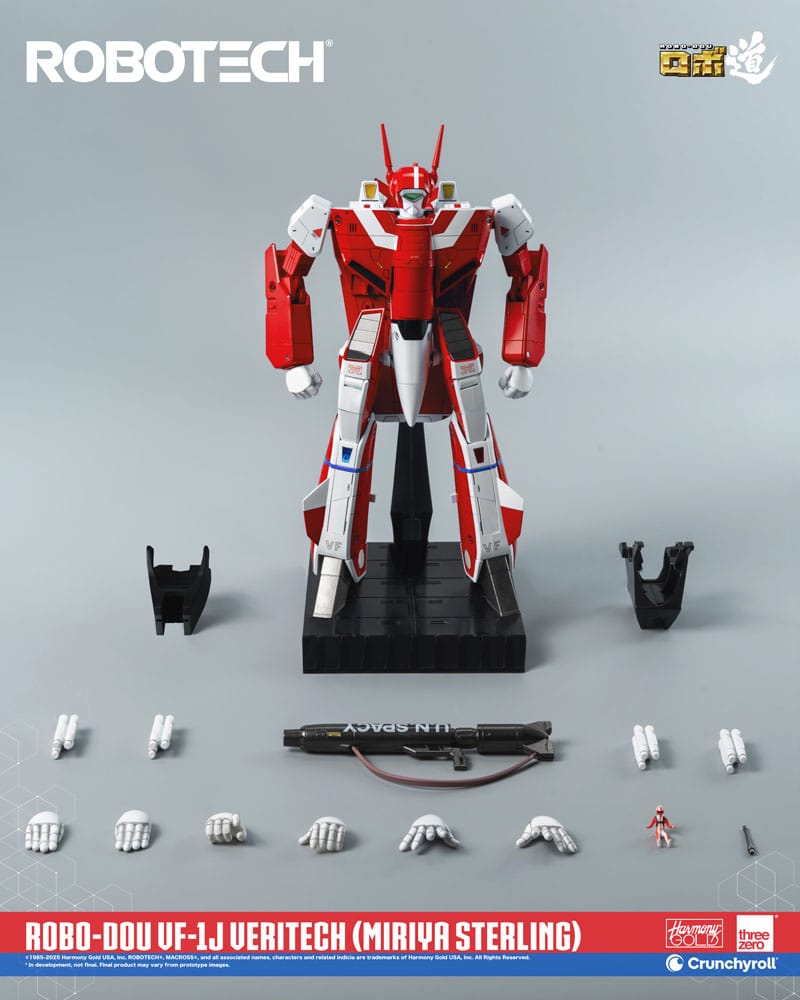 Figura ROBO-DOU VF-1J Veritech de Robotech en sus tres modos transformables: Fighter, Guardian y Battloid, con poses dinámicas.