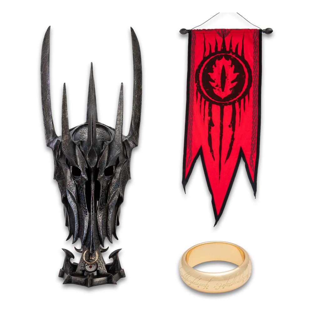 Casco de Sauron a tamaño real con soporte de exhibición – Museum Collection