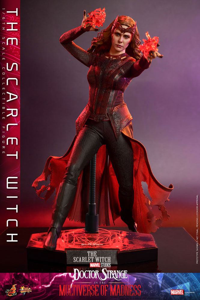 Detalles de rostro y efectos de energía de la figura Scarlet Witch Hot Toys.