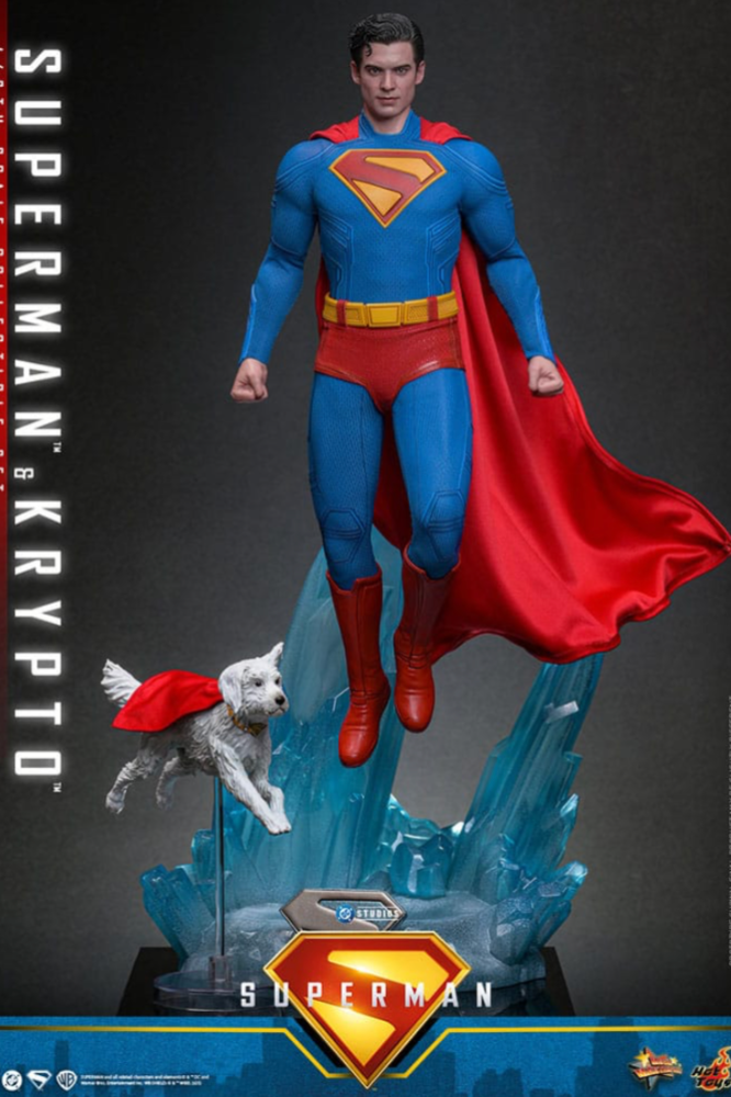 Figura Superman 2025 Hot Toys con Krypto escala 1/6