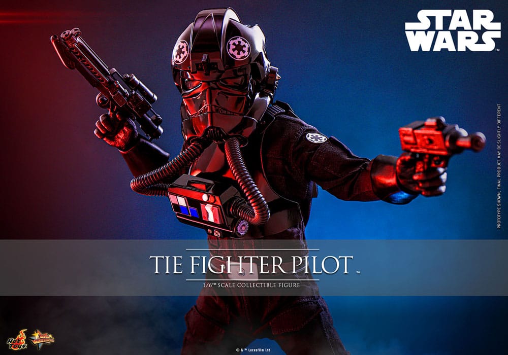 Vista lateral del TIE Fighter Pilot Hot Toys con armadura imperial