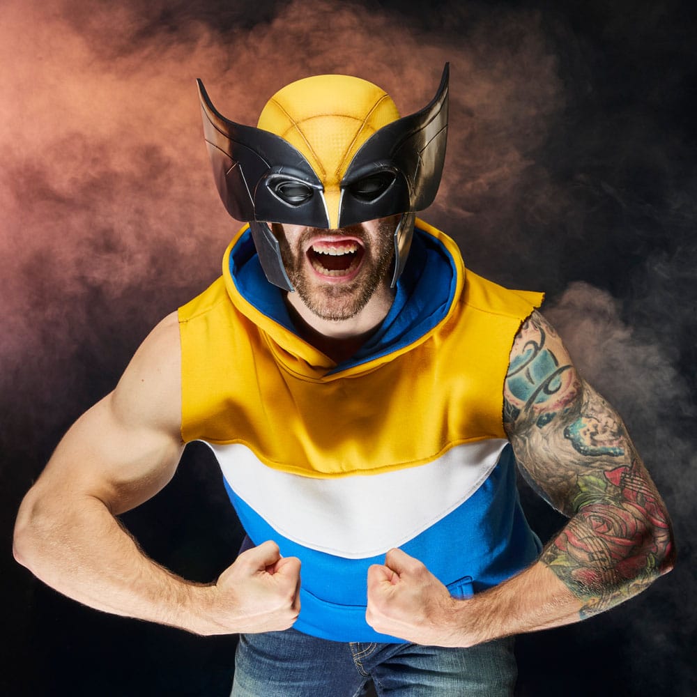 Máscara de Lobezno para cosplay y colección Marvel Legends.