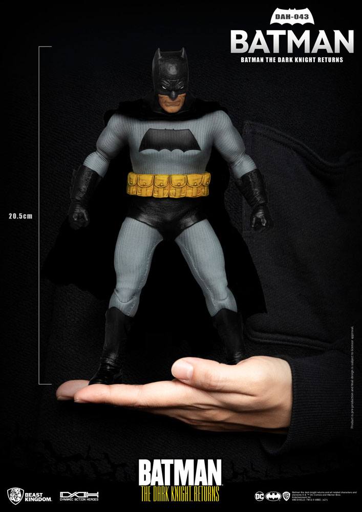 BATMAN THE DARK KNIGHT RETURNS – FIGURA 21 CM – BEAST KINGDOM – ESCALA 1/9