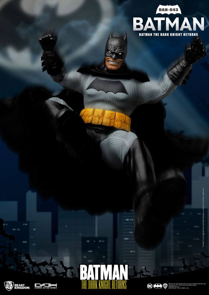 BATMAN THE DARK KNIGHT RETURNS – FIGURA 21 CM – BEAST KINGDOM – ESCALA 1/9
