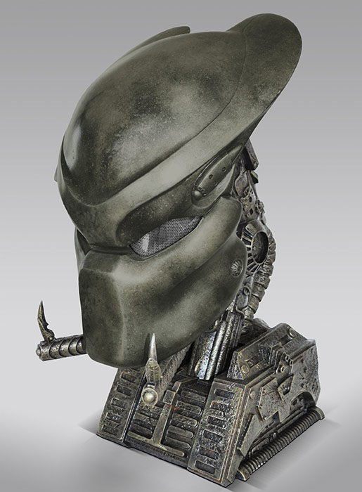 PREDATOR CASCO BIO – RÉPLICA 1/1 CON LUZ 61 CM (PREDATOR – LICENCIA OFICIAL)