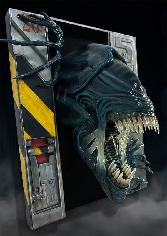 ALIEN QUEEN – WALL MOUNTED BUST 1/2 SCALE (51 × 41 × 25 CM) – LIMITED EDITION 500 PCS