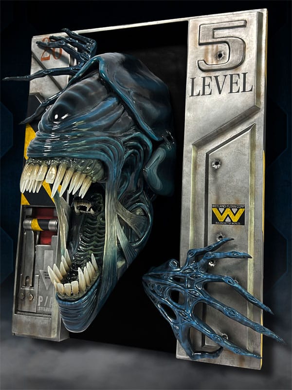 ALIEN QUEEN – WALL MOUNTED BUST 1/2 SCALE (51 × 41 × 25 CM) – LIMITED EDITION 500 PCS