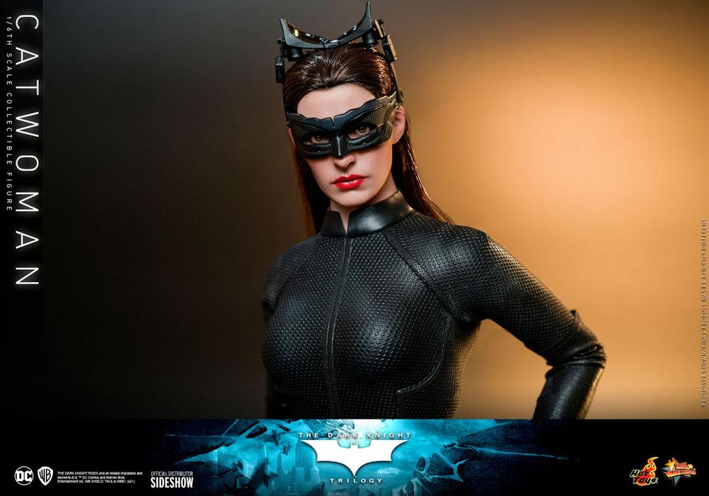 CATWOMAN – THE DARK KNIGHT TRILOGY – FIGURA 1/6 29 CM – HOT TOYS – MOVIE MASTERPIECE