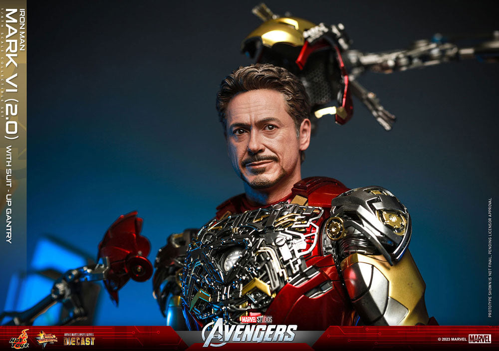 IRON MAN MARK VI (2.0) 1/6 – SUIT-UP GANTRY – FIGURA DIECAST HOT TOYS MARVEL