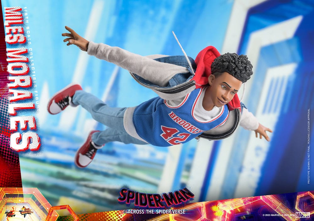 MILES MORALES - SPIDER-MAN: CRUZANDO EL MULTIVERSO - HOT TOYS FIGURA 1/6 ESCALA 29 CM