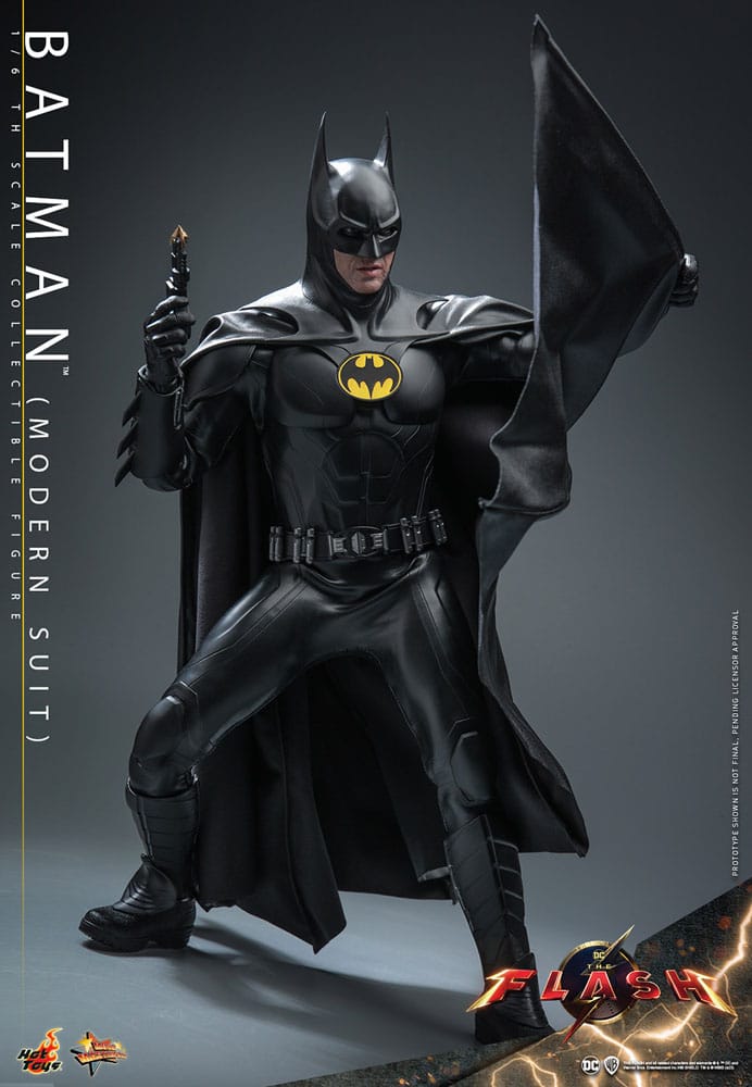 BATMAN (MODERN SUIT) – THE FLASH MOVIE MASTERPIECE 1/6 HOT TOYS 30 CM