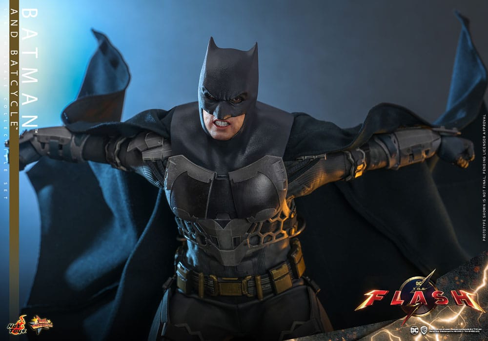 BATMAN - BATCYCLE SET - THE FLASH MOVIE - HOT TOYS - FIGURA 1/6 CON VEHÍCULO 30 CM