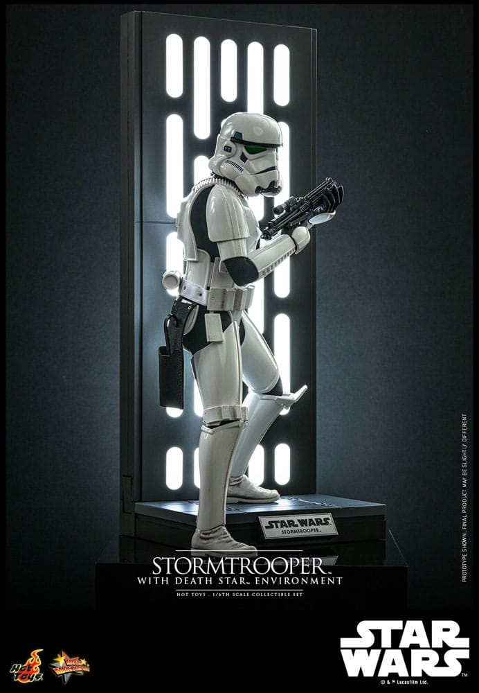STORMTROOPER WITH DEATH STAR ENVIRONMENT – HOT TOYS