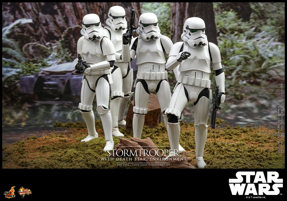 STORMTROOPER WITH DEATH STAR ENVIRONMENT – HOT TOYS