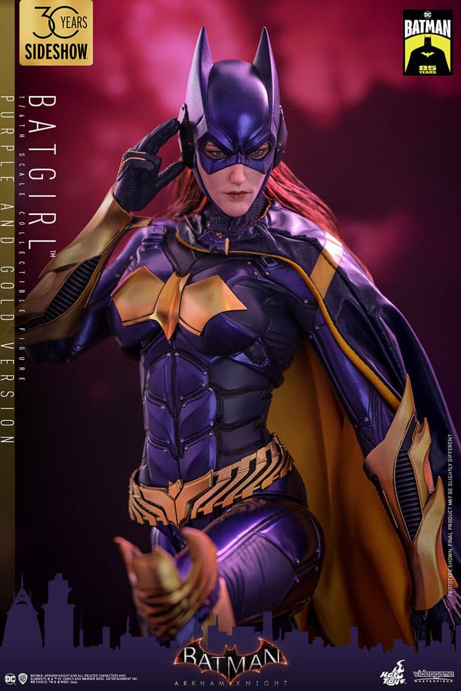 BATGIRL (PURPLE AND GOLD VERSION) EXCLUSIVE - FIGURA 1/6 ESCALA - HOT TOYS – BATMAN ARKHAM KNIGHT VIDEOGAME