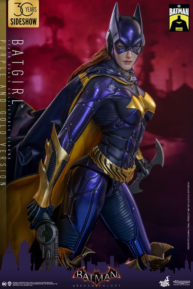 BATGIRL (PURPLE AND GOLD VERSION) EXCLUSIVE - FIGURA 1/6 ESCALA - HOT TOYS – BATMAN ARKHAM KNIGHT VIDEOGAME