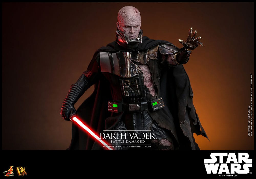 DARTH VADER (BATTLE DAMAGED) HOT TOYS