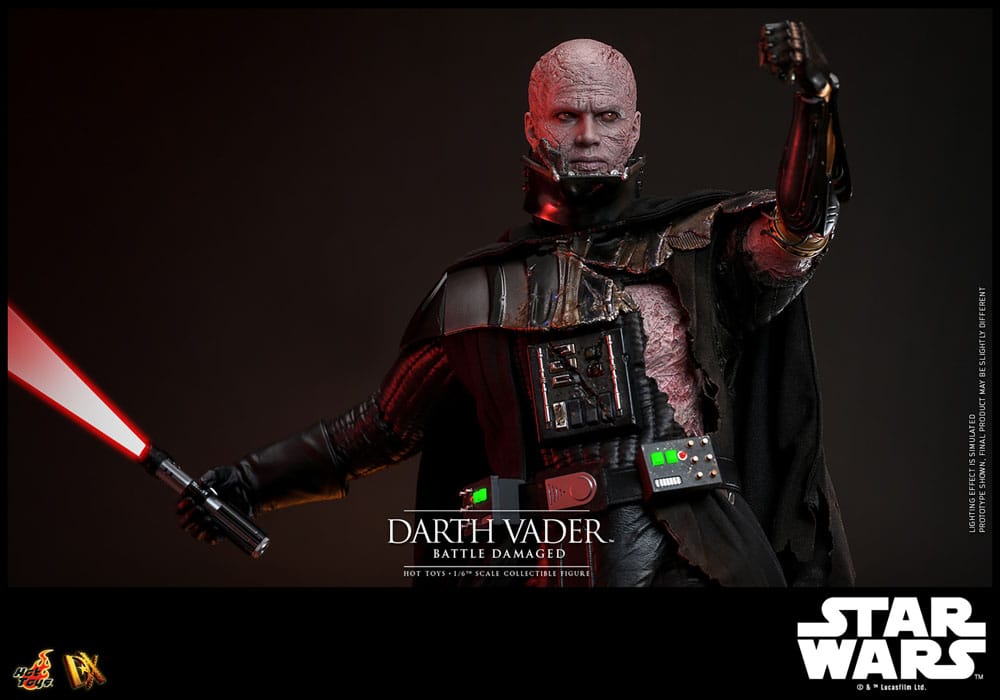 DARTH VADER (BATTLE DAMAGED) HOT TOYS