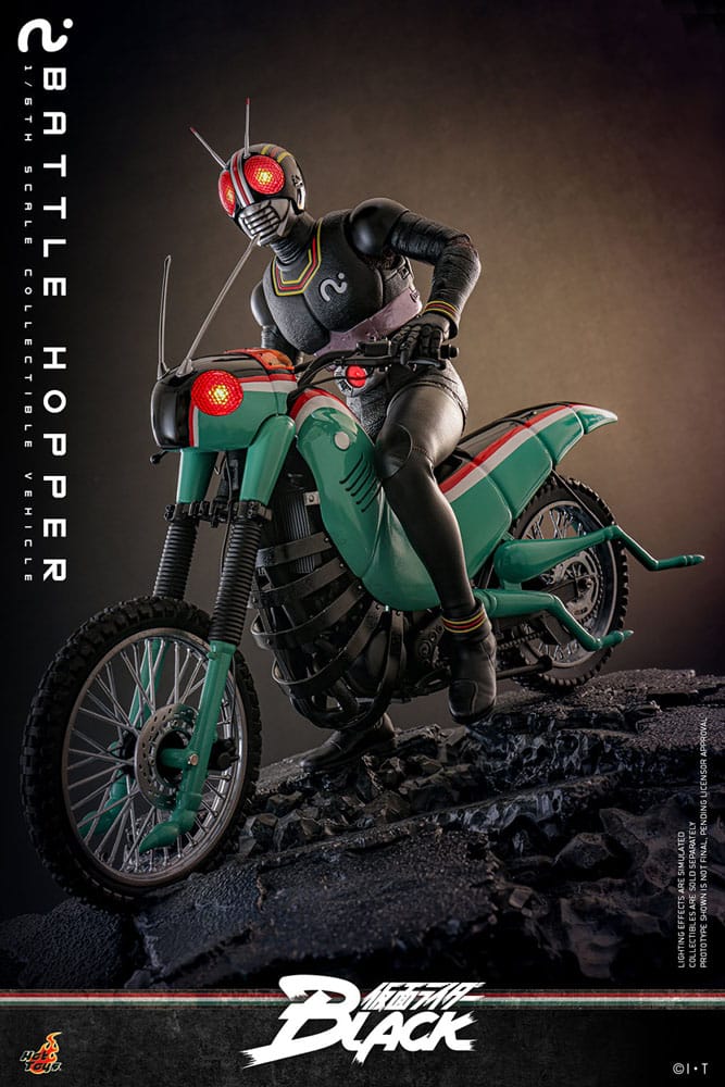 BATTLE HOPPER – VEHÍCULO HOT TOYS 1/6 36 CM (KAMEN RIDER BLACK – CON LUZ LED)