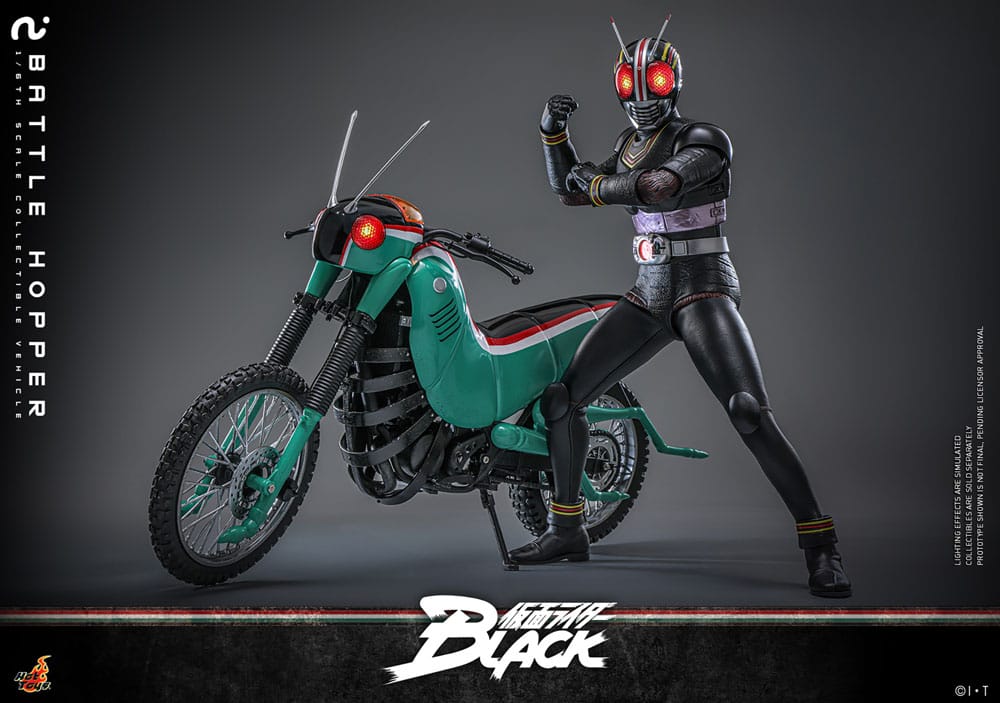 BATTLE HOPPER – VEHÍCULO HOT TOYS 1/6 36 CM (KAMEN RIDER BLACK – CON LUZ LED)