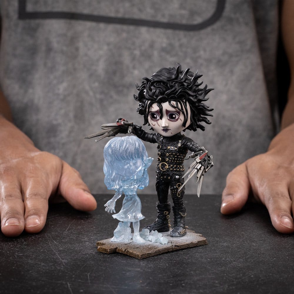 EDUARDO MANOSTIJERAS MINICO 14 CM IRON STUDIOS