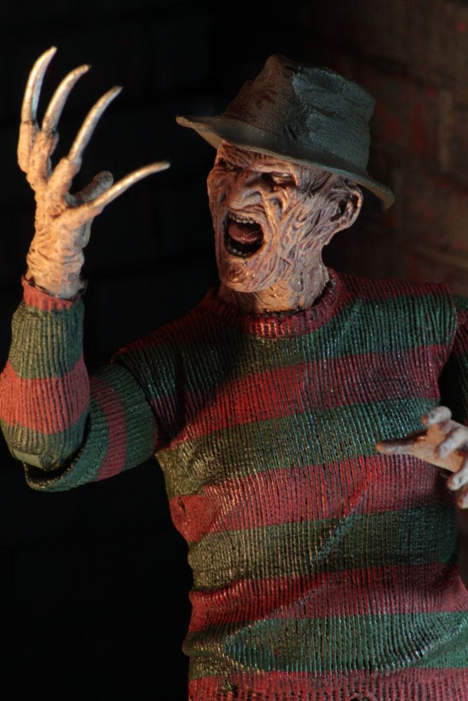 FREDDY KRUEGER – A NIGHTMARE ON ELM STREET 2 ULTIMATE FIGURE (18 CM) – NECA