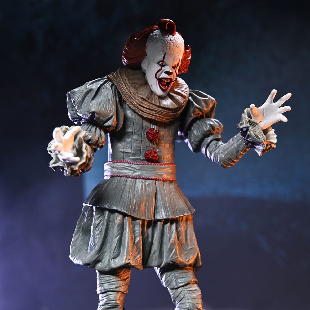 PENNYWISE – FIGURA ULTIMATE 18 CM (NECA – IT: WELCOME TO DERRY)